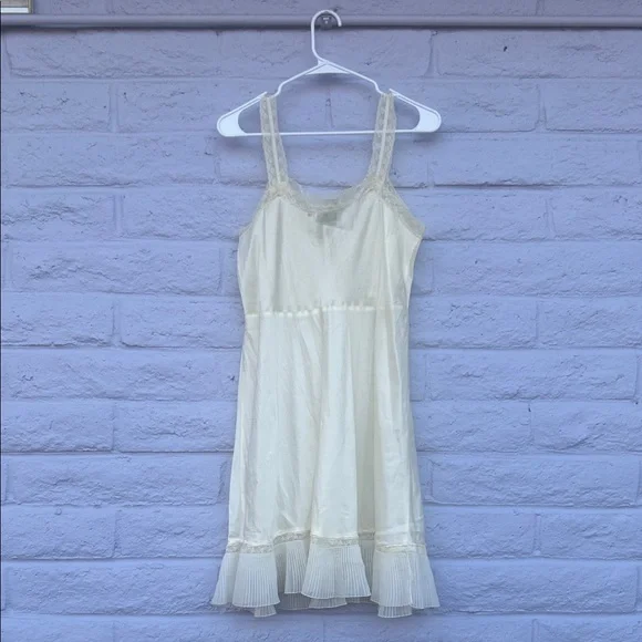 Vintage Cream Lace Slip Dress - Picture 4 of 6
